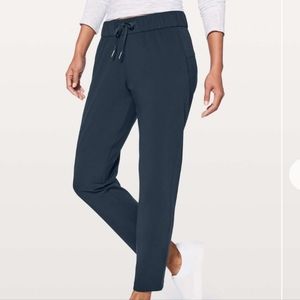 Lululemon On the Fly Pant Nocturnal Teal 28" Size 8